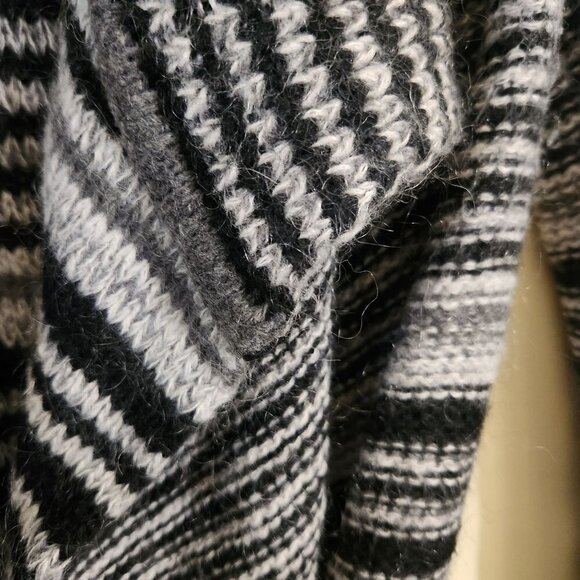 Moda International Gray Black Striped Long Line Wool Cardigan Sweater Size S - Picture 3 of 5